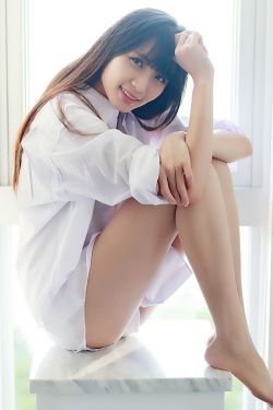 挠脚心日本美女